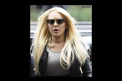 Lindsay Lohan starts shortened jail term in L.A.