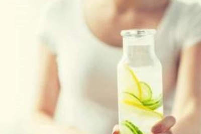 6 Detox Water To Reduce Bloating Before Festive Season