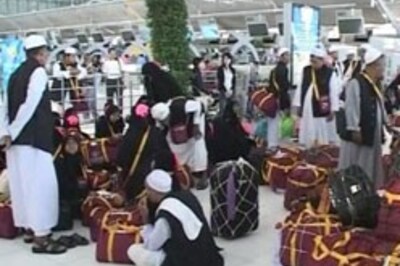 Anti-government protesters end siege in Thailand