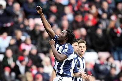 Buoyant West Brom cruise past Sunderland