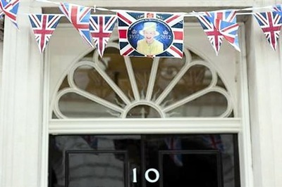 UK: Queen's 60th anniversary celebrations begin