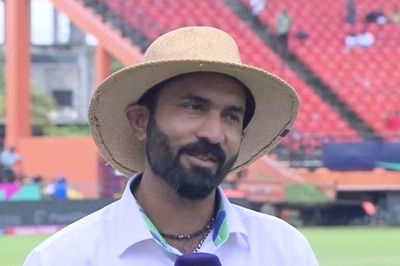 Dinesh Karthik's Brown Hat Steals the Show Ahead of India vs England T20 World Cup Semi-final