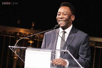 Pele reminds Brazil to play as a team