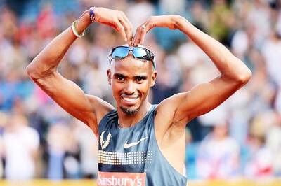 Battle-hardened Mo Farah sends timely reminder to rivals