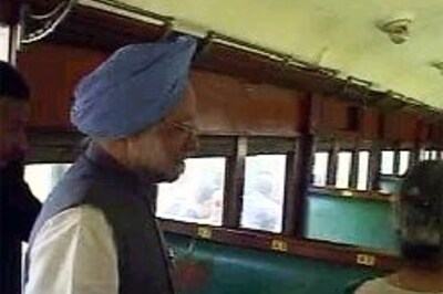 PM retraces Gandhi's steps in SA