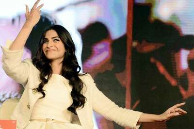 Sonam Kapoor not part of 'Aashiqui 3'