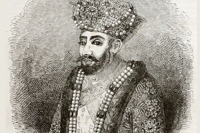 When Babur Who Hated India is a Patriot and Vedic People Who Adored Her are Aliens