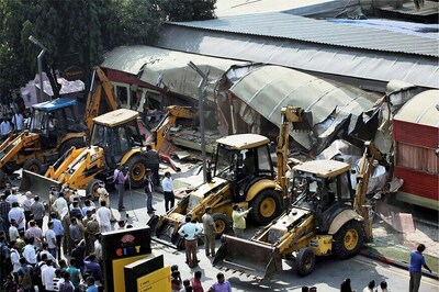 Mumbai Fire: Illegal Structures at 314 Sites Razed, 7 Hotels Sealed; Cops Hunt for Pub Owners