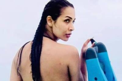 Malaika Arora Is Setting Our Screens On Fire as She Poses in An Animal Print Swimwear, Ready to Dive; See Pic