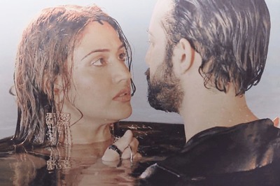 Naagin 5: Fans Call Surbhi Chandna and Sharad Malhotra's Pool Scene 'Beautiful'