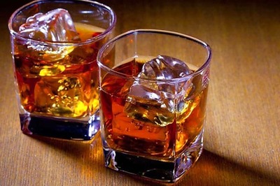 Online Fraudsters from Jharkhand are Duping Liquor Lovers in Kolkata by Promising Home Delivery Amid Lockdown