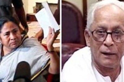 Impossible to return 400 acres in Singur: Buddhadeb