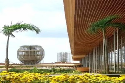 Bengaluru: Shuttle Bus Crashes Into Pole at Airport; 10, Including 2-Year-Old, Injured