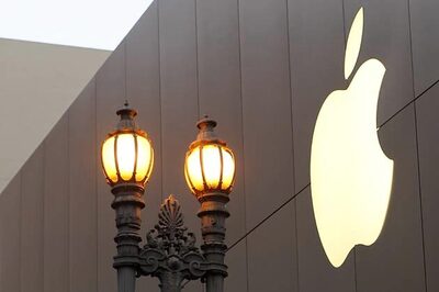 Apple denies alleged price fixing on e-books