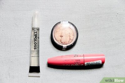 How to Be Sophisticated and Sexy at 40