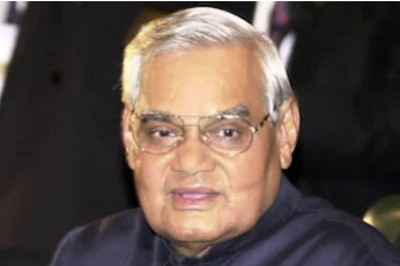 Good Governance Day 2021: Here's How Atal Bihari Vajpayee’s Birth Anniversary is Celebrated on December 25