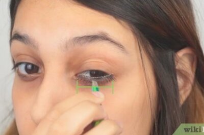 How to Apply False Eyelashes