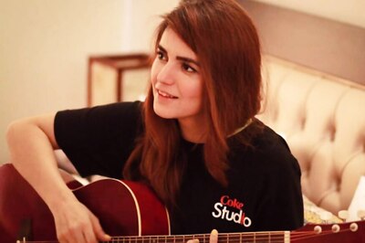 Ali Zafar Sexual Harassment Case: Momina Mustehsan Urges the Singer to Apologise