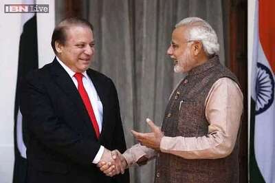 Pakistan PM Nawaz Sharif ready for talks, puts onus on India for resumption of dialogue