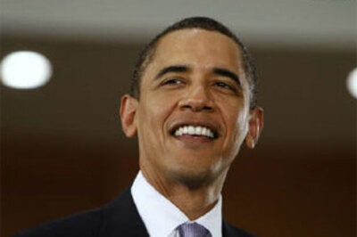 Obama joins Twitter club, tweets for first time