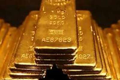 Gold fails to rise as dollar eases