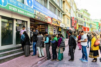 Beware Before You Scan QR Code: SBI Explains How to Avoid Online Transaction Fraud