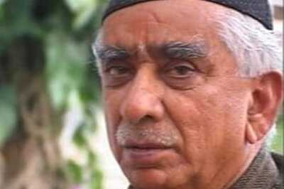 Jaswant can't be removed as accounts panel chief: Pranab