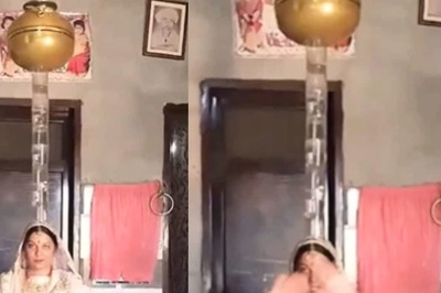 Haryana Woman Balances Two Gas Cylinders On Her Head, Internet Can't Believe It