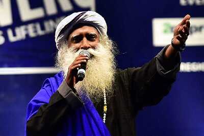 Sadhguru Initiates 'Free Tamil Nadu Temples' Movement on Twitter, Appeals to Citizens to Join via 100 Tweets