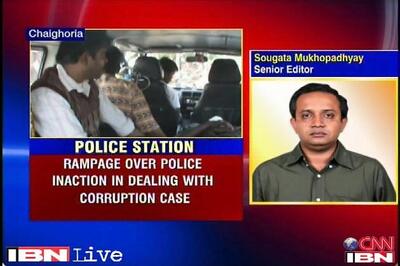 WB: TMC workers ransack Chaighoria police station