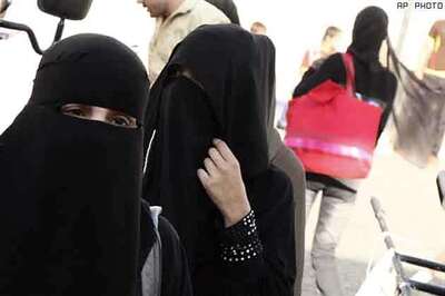 Secular Syria bans Islamic veil at universities