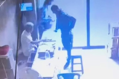 In Bengal's Sheoraphuli, Two Men Steal Lakhs From Grocery Shop