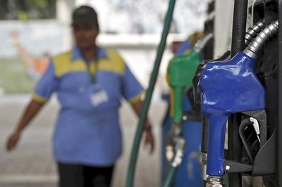 Ahead of Polls, Govt Allows OMCs to Open Over 55,000 New Fuel Pumps