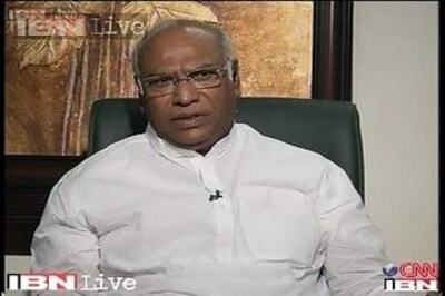 Mallikarjun Kharge to meet LS Speaker on LoP issue