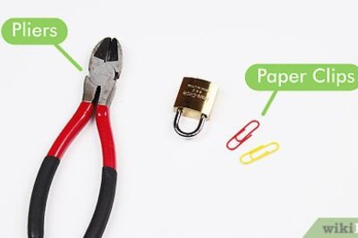 How to Pick a Lock Using a Paperclip