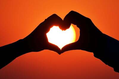 Romantic Relationship Going Through Rough Patch, Here Are 5 Ways How You Can Fix It