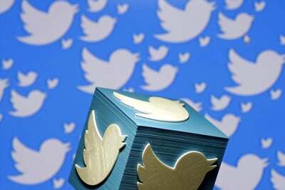Facebook, Twitter 'Addicts' Are Happier: Study