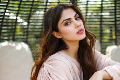 Rhea Spoke to Shruti Modi, Mahesh Bhatt Multiple Times In Last 6 Months, Suggest Call Records