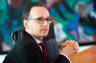 German Foreign Minister Urges US Politicians to 'Trust' Election Process amid Trump's Tactics