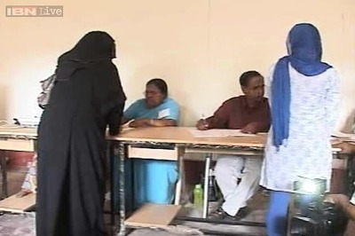 LS polls live: WB sees heavy turnout, brisk polling on in UP, Bihar, Odisha