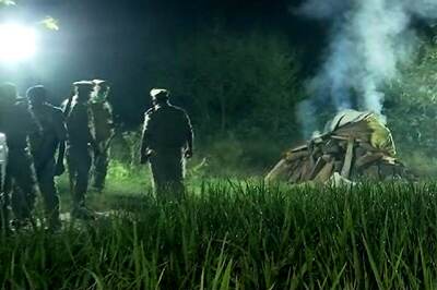 Hathras Rape Victim Cremated by UP Police at 3am Despite Protests as Family Forcibly Kept Away