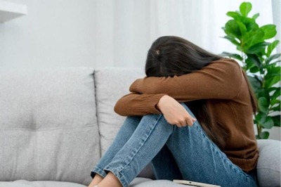 Sisters Discover Mother’s Extra-marital Affair In The Most Bizarre Way Possible