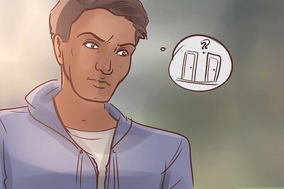 How to Use the Opposite Sex's Lavatory Discreetly