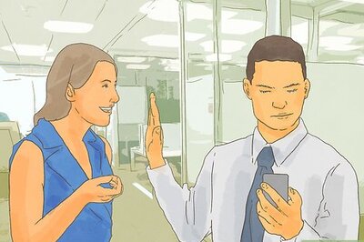 How to Deal With an Incompetent Boss