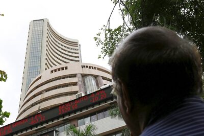 Mcap of 4 Most-Valued Firms Jumps Rs 2.18 Lakh Crore; LIC, SBI Lead Gainers