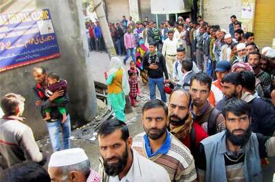 80-year-Old Woman Dies After Failing to Withdraw Money From Pratapgarh Bank