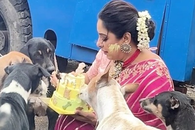 Rupali Ganguly Celebrates 3 Million Followers With Her Furry Friends On Anupamaa Sets