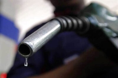 Oil Jumps as WHO Declares Emergency but Recommends No Travel, Trade Restrictions