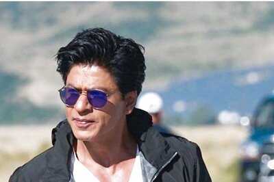 Jaw-dropping Salary of Shah Rukh Khan's Personal Bodyguard Revealed