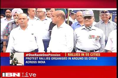 Ex-servicemen sign petition in blood demanding implementation of One Rank One Pension